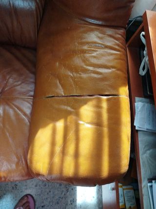Sofá de cuero marrón - 2 plazas