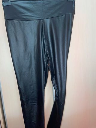 Leggings efecto cuero negros