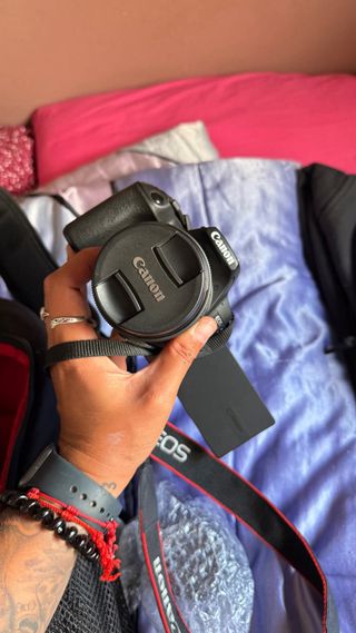 Canon EOS 250D kit - Cámara réflex