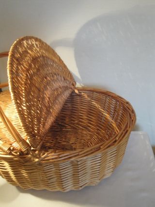 Cesta mimbre ovalada, 2 asas. Nueva