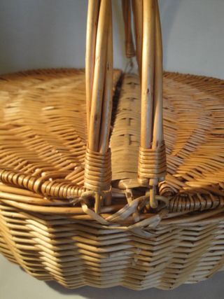 Cesta mimbre ovalada, 2 asas. Nueva