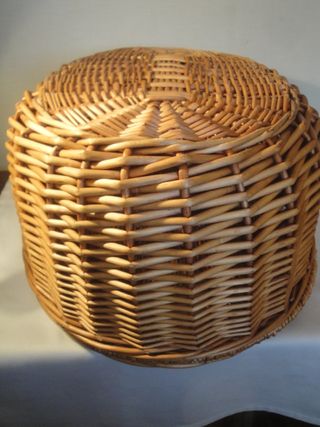 Cesta mimbre ovalada, 2 asas. Nueva