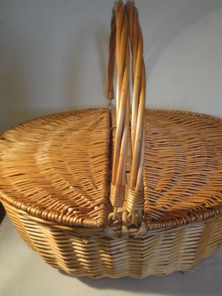 Cesta mimbre ovalada, 2 asas. Nueva