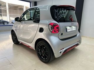 SMART FORTWO 82CV EDICION LIMITADA USHUAIA 60/75. 