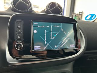 SMART FORTWO 82CV EDICION LIMITADA USHUAIA 60/75. 