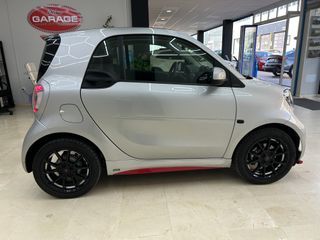 SMART FORTWO 82CV EDICION LIMITADA USHUAIA 60/75. 