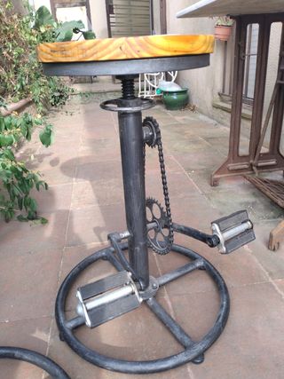 6 Taburetes industriales vintage