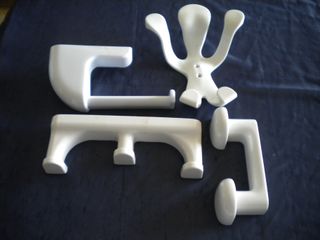 SET DI 4 ACCESSORI IN ABS PER IL BAGNO