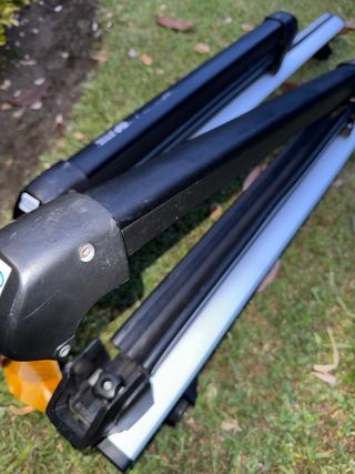 Baca portaequipajes Thule y ski rack cruz 6 dark