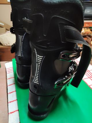 Par de  botas para esquí LANGE F7
