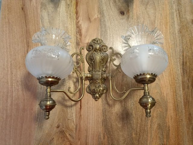 2 Apliques dorados de pared con tulipas