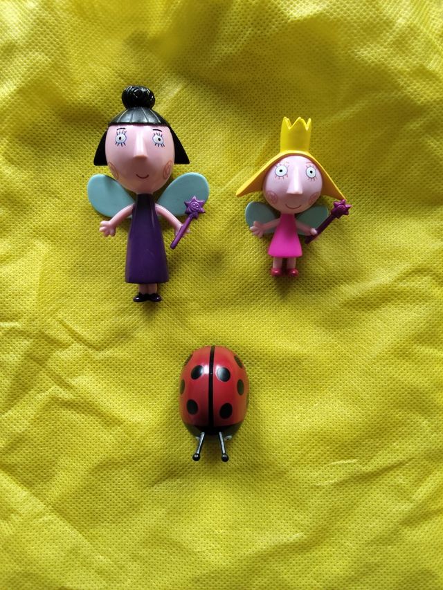 Figura de Ben y Holly y la mariquita