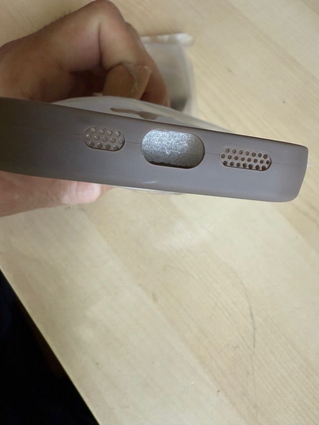 Funda silicona movil iPhone 14