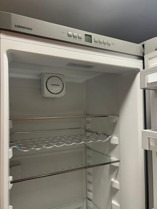 Nevera LIEBHERR - gris