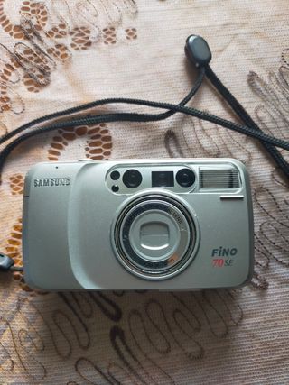 Cámara Samsung Fino 70SE plata