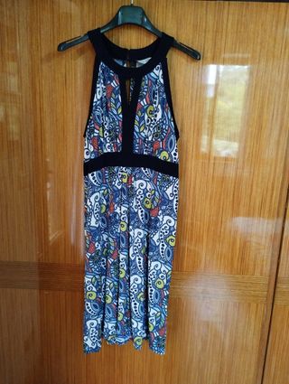 Vestito estivo fantasia floreale, molto comodo