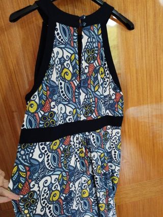 Vestito estivo fantasia floreale, molto comodo