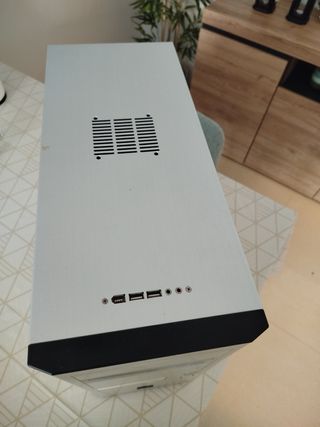 Caja PC sobremesa - Torre plata