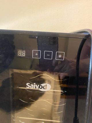 Nevera Saivod para vinos