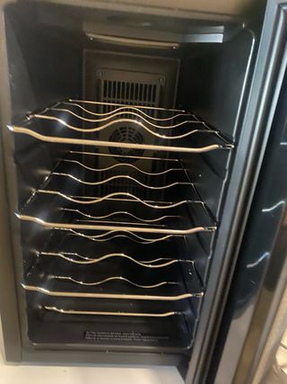 Nevera Saivod para vinos