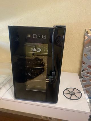Nevera Saivod para vinos