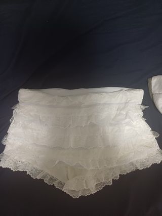 Falda pantalón blanca encaje