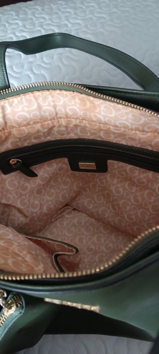 Bolso Guess verde oliva