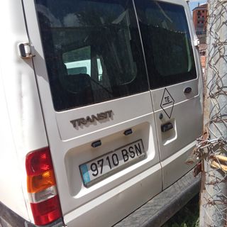Ford E-Transit Courier 2001
