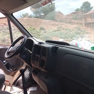 Ford E-Transit Courier 2001