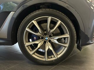 BMW X7 M50 d xDrive Full Equip Masaje + TV 400cv