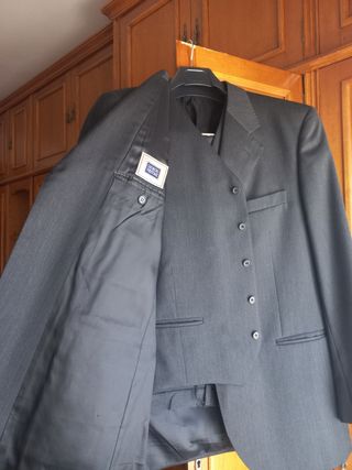 Traje gris Giorgio Visconti