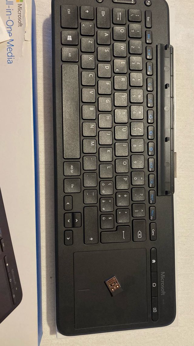 Tastiera Microsoft All-in-One Media