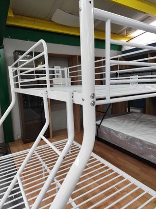 NUEVA LITERA METALICA+MESITA DE NOCHE !! BLANCA!!