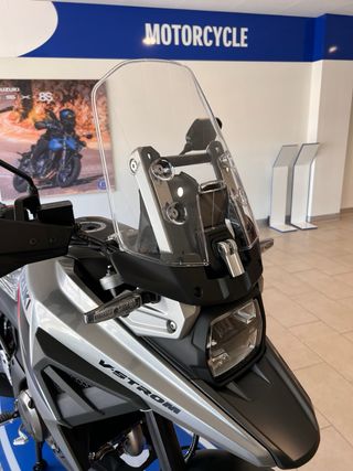 Suzuki V-Strom 1050 Tech