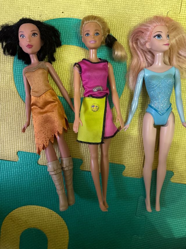 3 Muñecas: Barbie, Pocahontas, Elsa