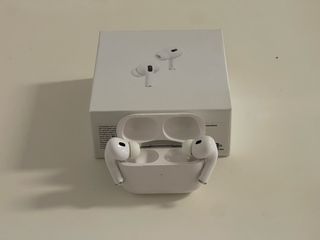 Apple AirPods Pro 2
