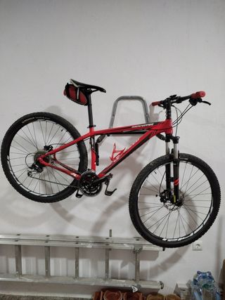 Bicicleta marca Specialized Rocknopper 29"