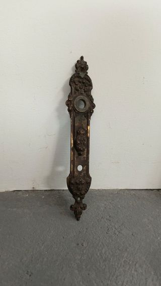 Embellecedores de cerraduras, antiguos de bronce