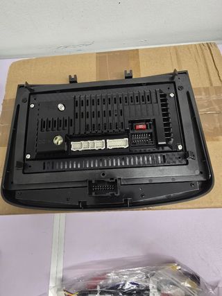 Radio coche Peugeot 408