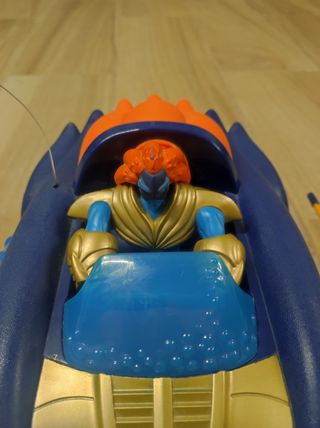 Coche teledirigido Gormiti