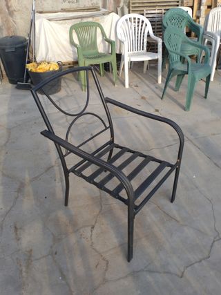 Silla jardín metal negra