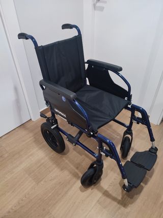 Silla ruedas Vermeiren D200 plegable