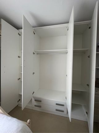 Armario blanco 4 puertas 2 cajones