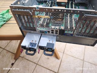 Servidor HP Proliant ML350 G8