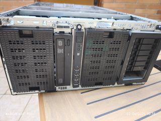 Servidor HP Proliant ML350 G8