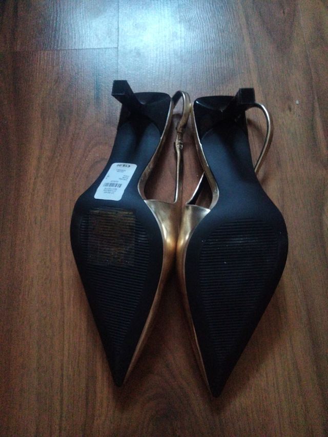 Zapatos tacón dorados - Talla 39