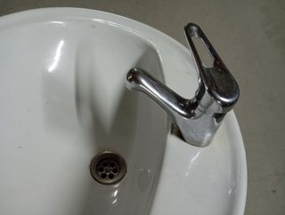 Lavabo pequeño blanco