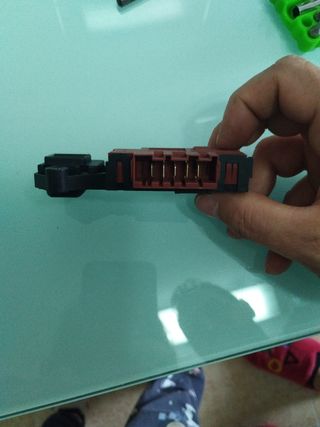 Cierre puerta lavadora Whirlpool