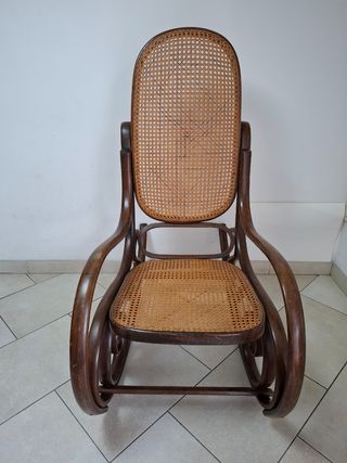 Sedia a dondolo stile Thonet Made in Italy