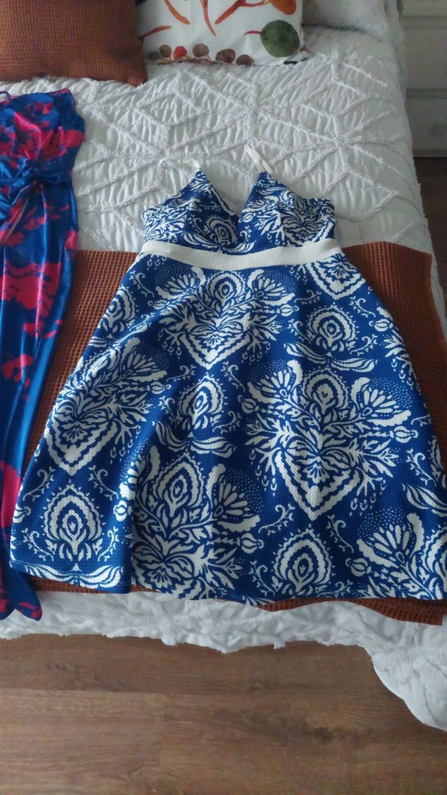 Vestido azul y blanco verano